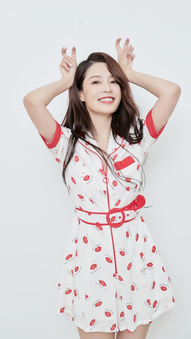 李沁 女明星