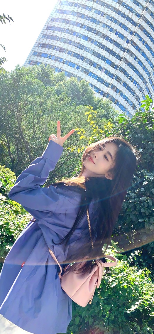 鞠婧禕