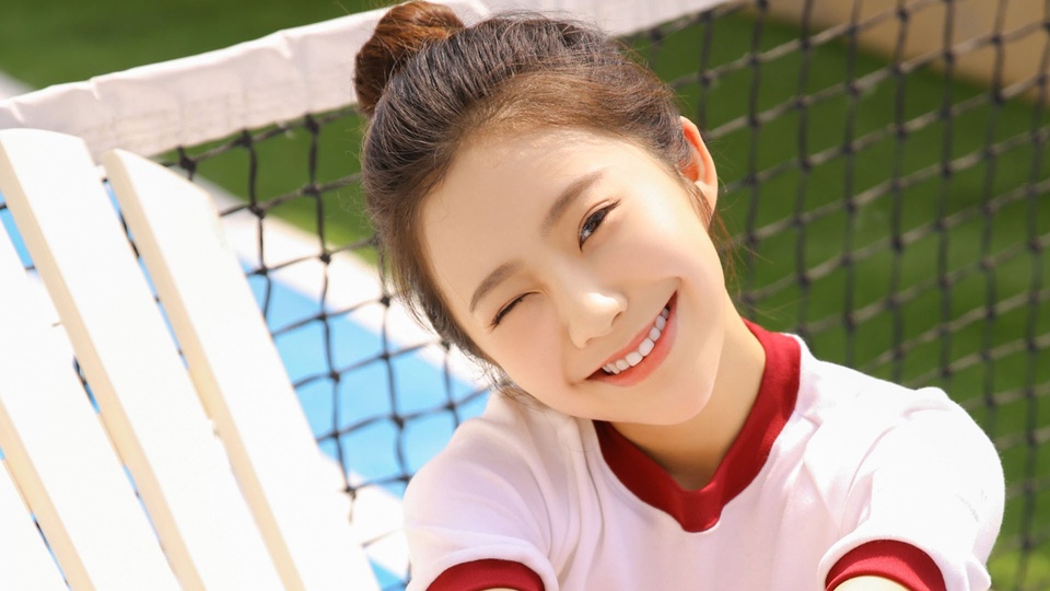 清純 丸子頭美女 學生妹 可愛 美女模特壁紙
